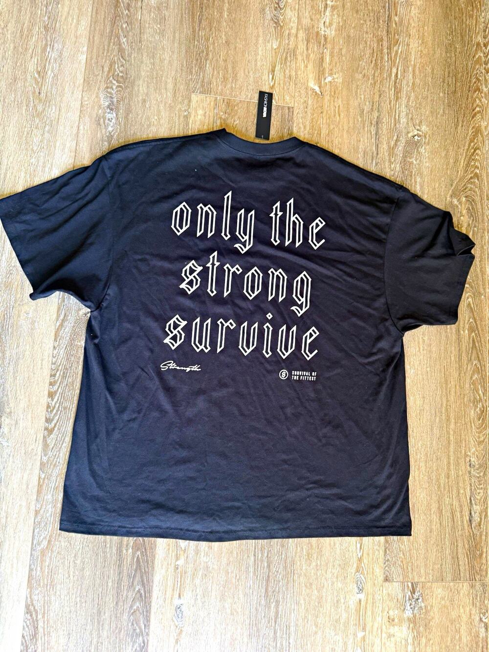 Fashion Nova Men Men's Black "Only the Strong Survive" Graphic T-Shirt 3XL